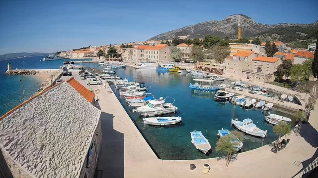 ボル、ブラチ島