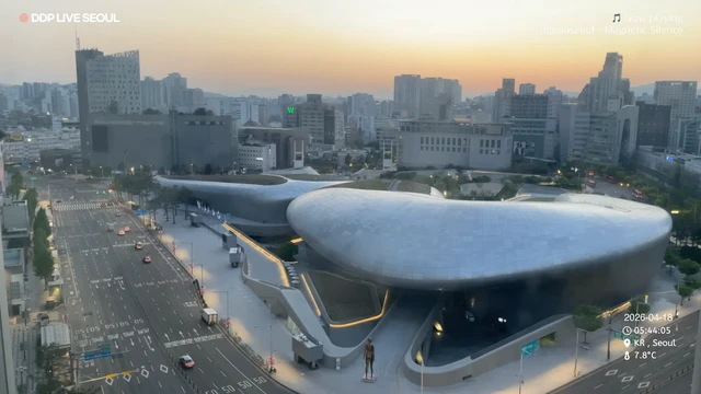 東大門デザインプラザ（DDP）